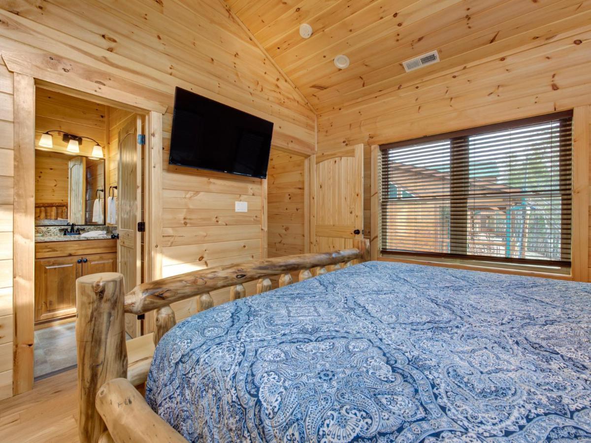 Gatlinburg Escape, 5 Bedrooms, Hot Tub, Arcade, Game Room, Sleeps 16 Exterior foto